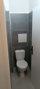 Inštalácia WC klasického typu a komplet obklady, Pezinok
